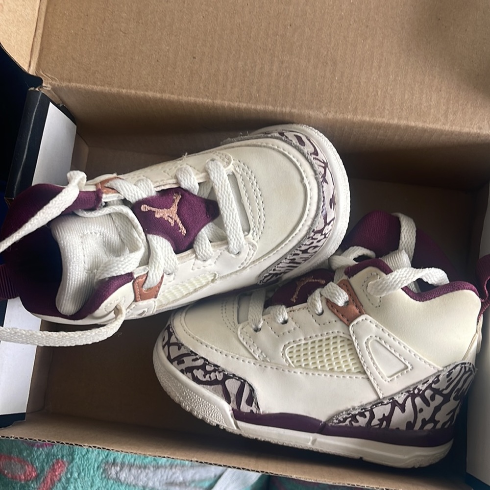 Jordan - Picture 2 of 3